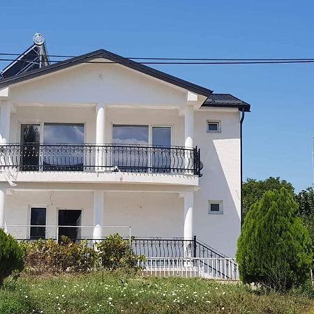 Villa Bratislava Demir Kapija Exteriör bild