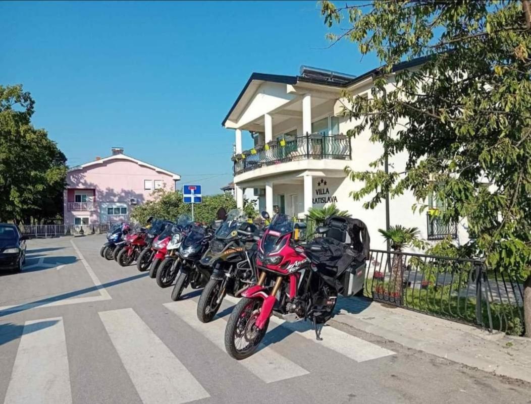 Villa Bratislava Demir Kapija Exteriör bild