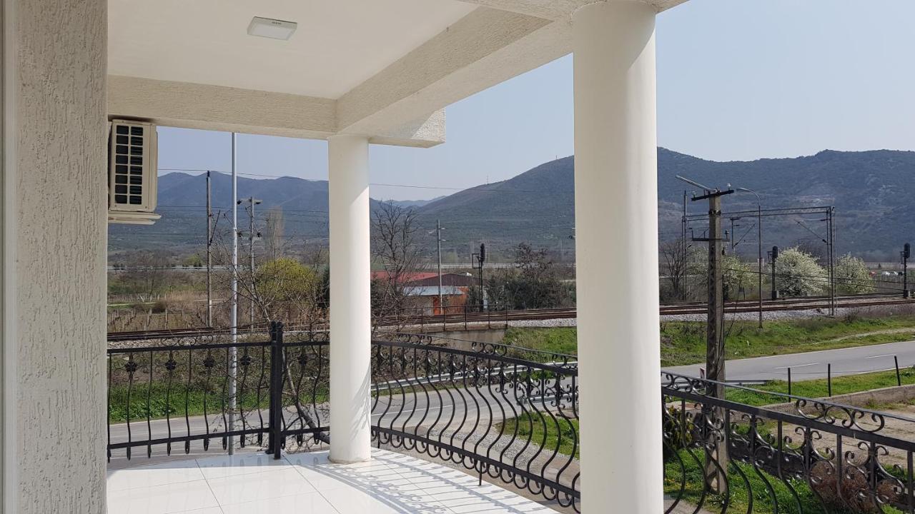 Villa Bratislava Demir Kapija Exteriör bild